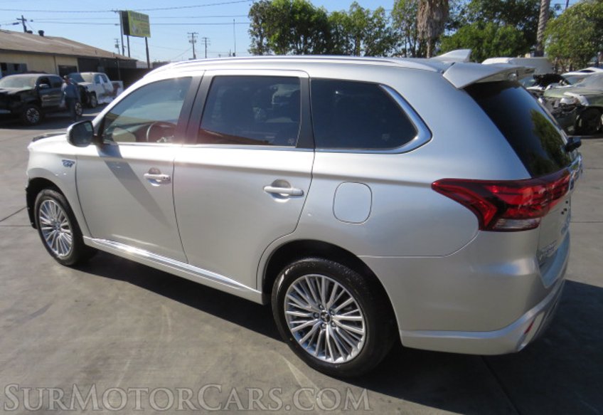 2022 Mitsubishi Outlander PHEV - Image 7