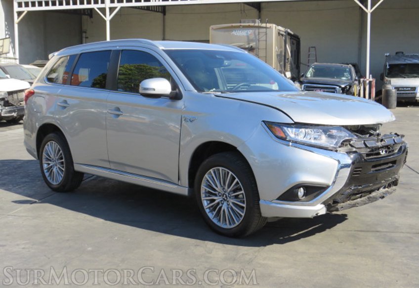 2022 Mitsubishi Outlander PHEV - Image 4