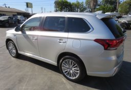 2022 Mitsubishi Outlander PHEV - Image 7