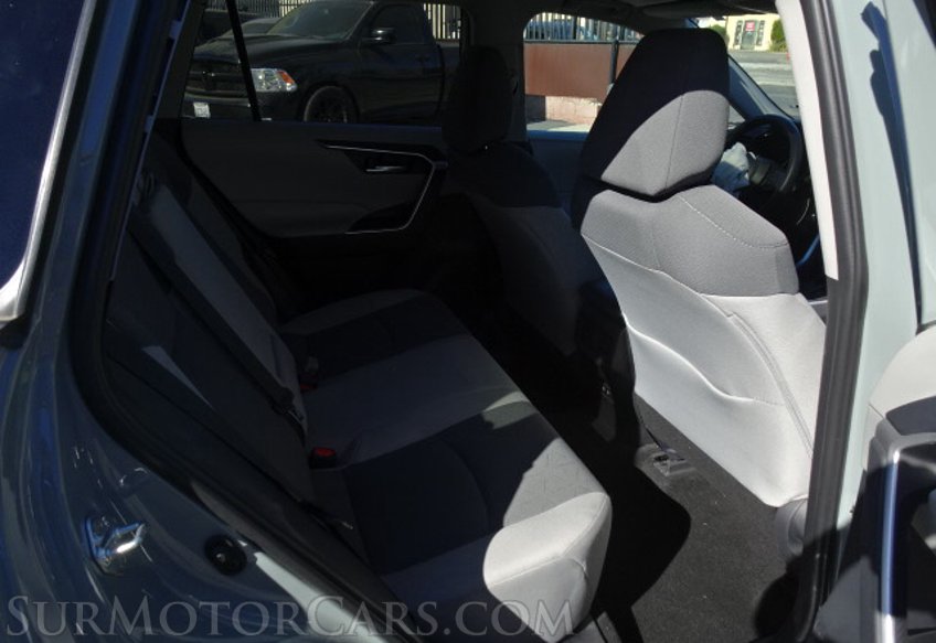 2019 Toyota RAV4 - Image 31