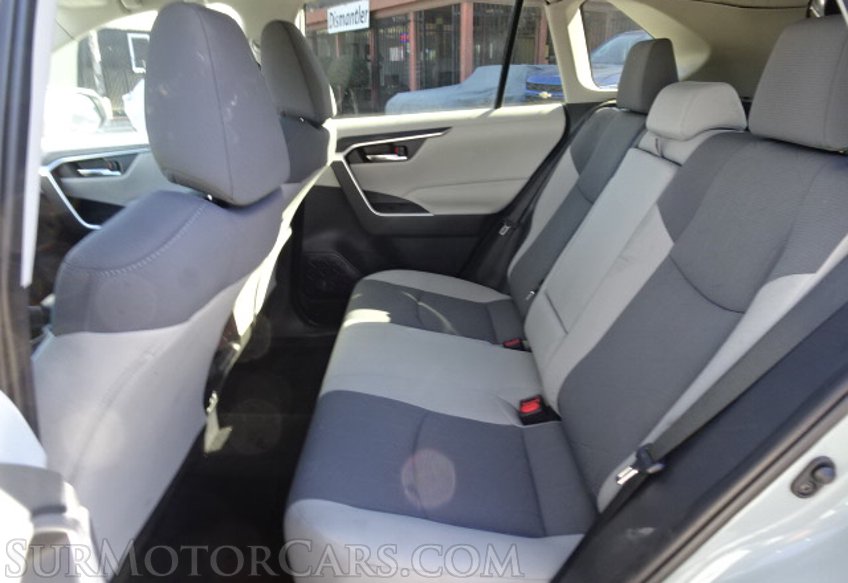 2019 Toyota RAV4 - Image 28