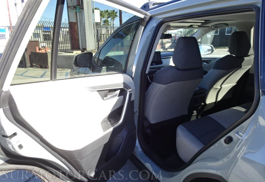 2019 Toyota RAV4 - Image 22