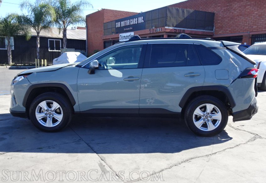 2019 Toyota RAV4 - Image 12