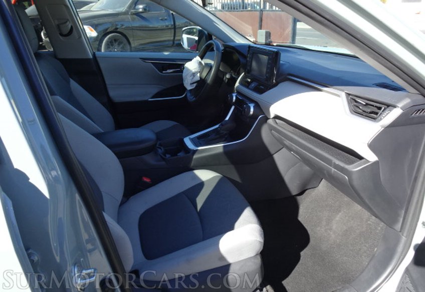 2019 Toyota RAV4 - Image 27