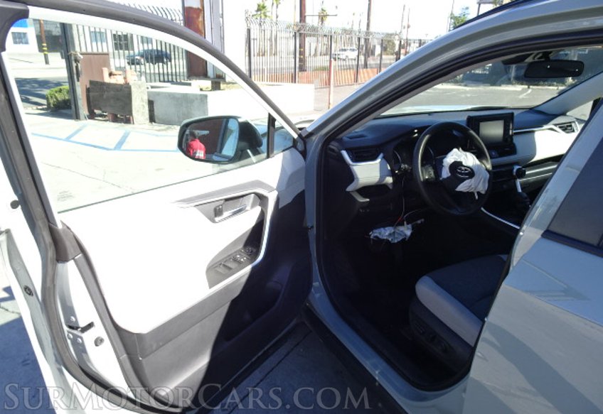2019 Toyota RAV4 - Image 20
