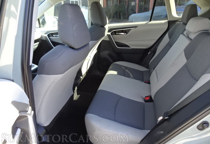 2019 Toyota RAV4 - Image 30