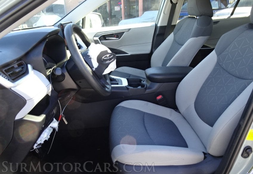 2019 Toyota RAV4 - Image 24