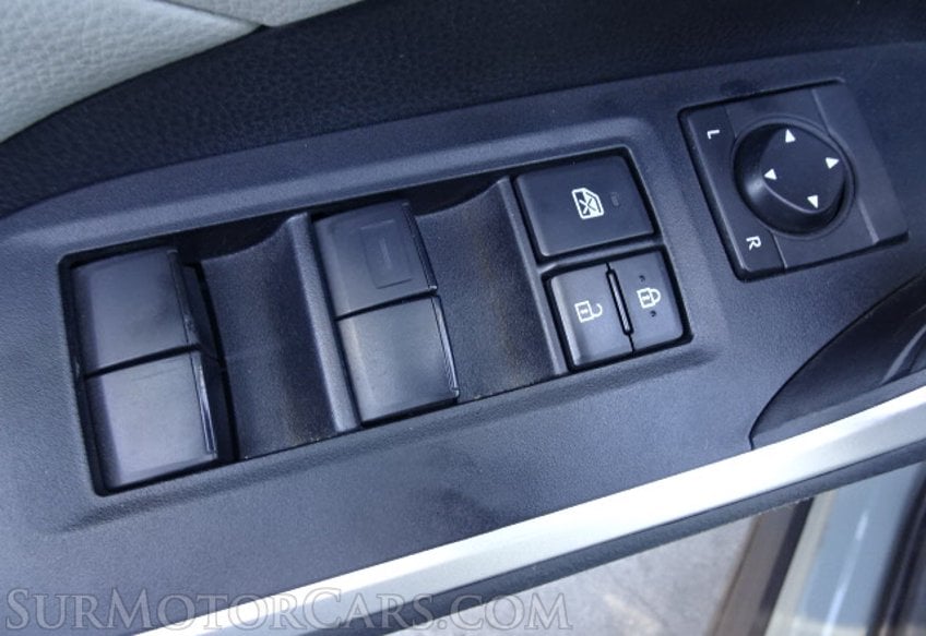2019 Toyota RAV4 - Image 38