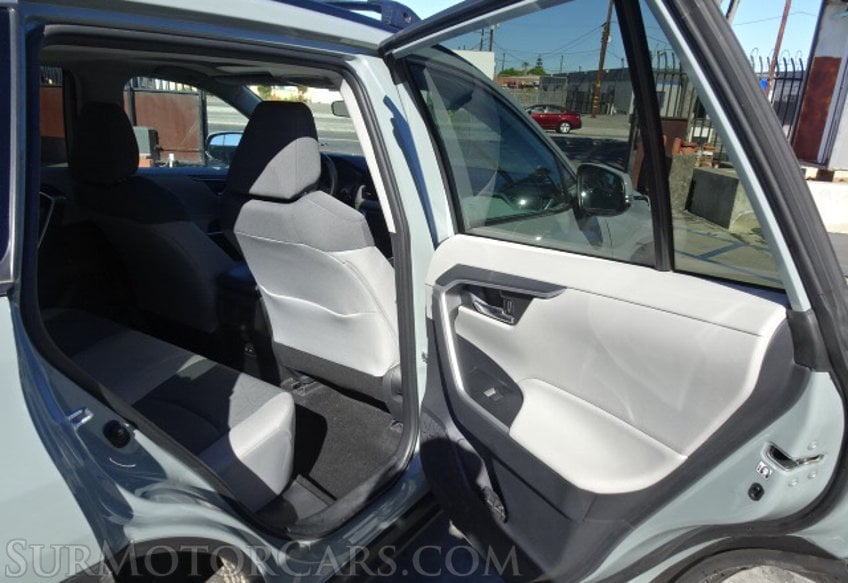 2019 Toyota RAV4 - Image 23
