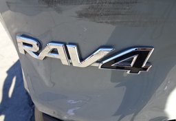 2019 Toyota RAV4 - Image 19