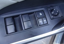 2019 Toyota RAV4 - Image 38