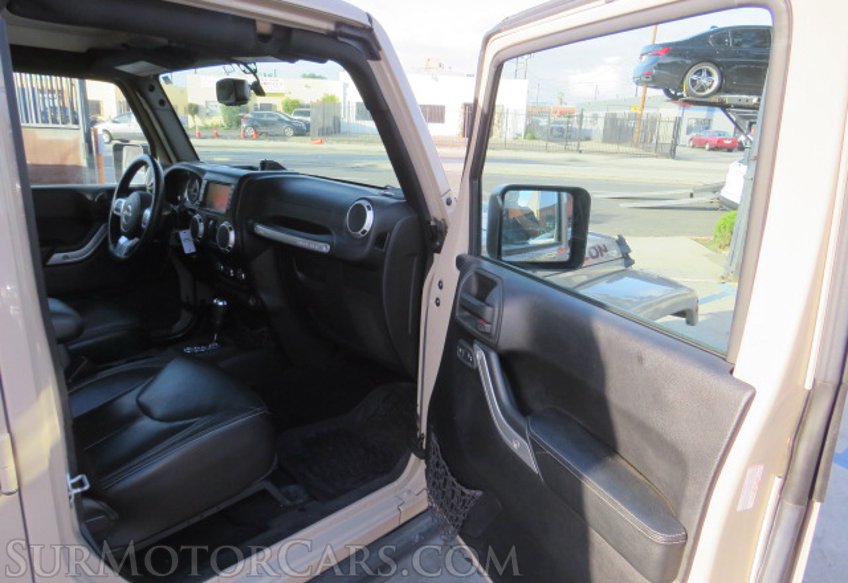 2016 Jeep Wrangler Unlimited - Image 21
