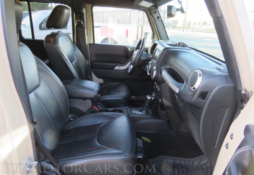 2016 Jeep Wrangler Unlimited - Image 29