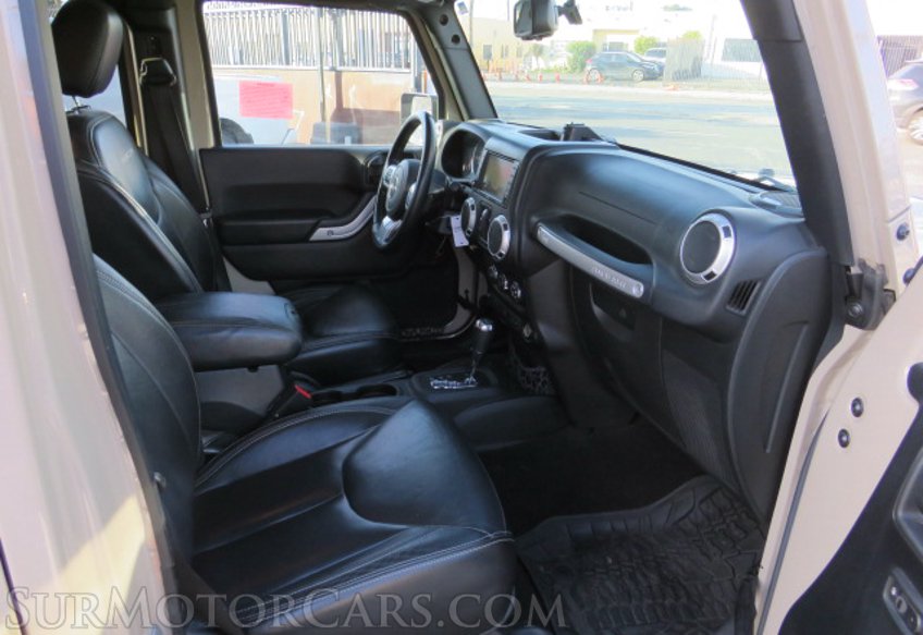 2016 Jeep Wrangler Unlimited - Image 30