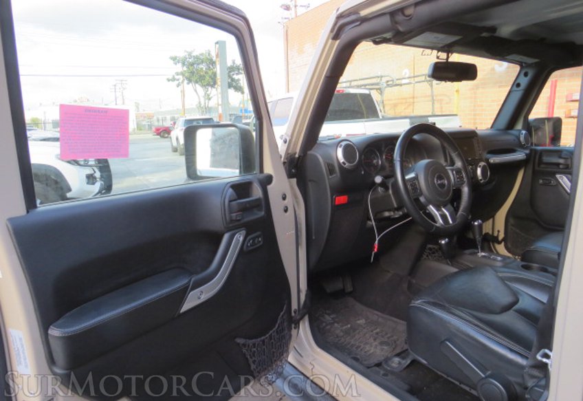 2016 Jeep Wrangler Unlimited - Image 20