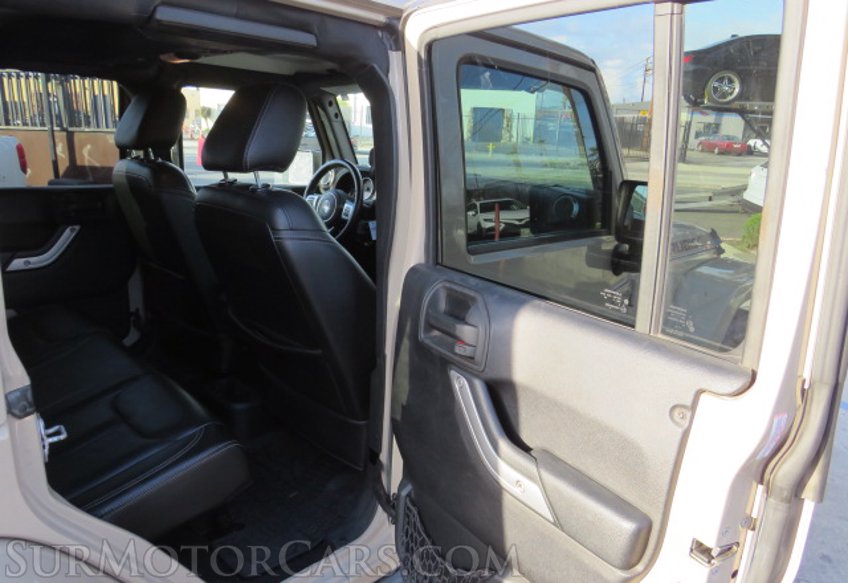 2016 Jeep Wrangler Unlimited - Image 23
