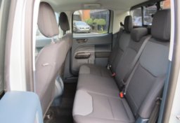 2022 Ford Maverick - Image 27