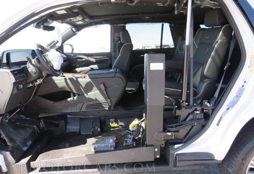 2022 Cadillac Escalade - Image 43