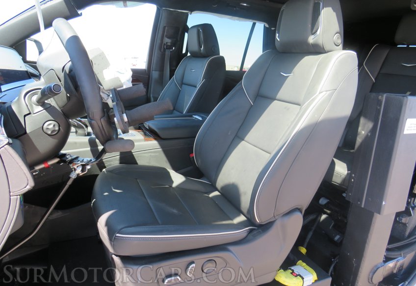 2022 Cadillac Escalade - Image 39