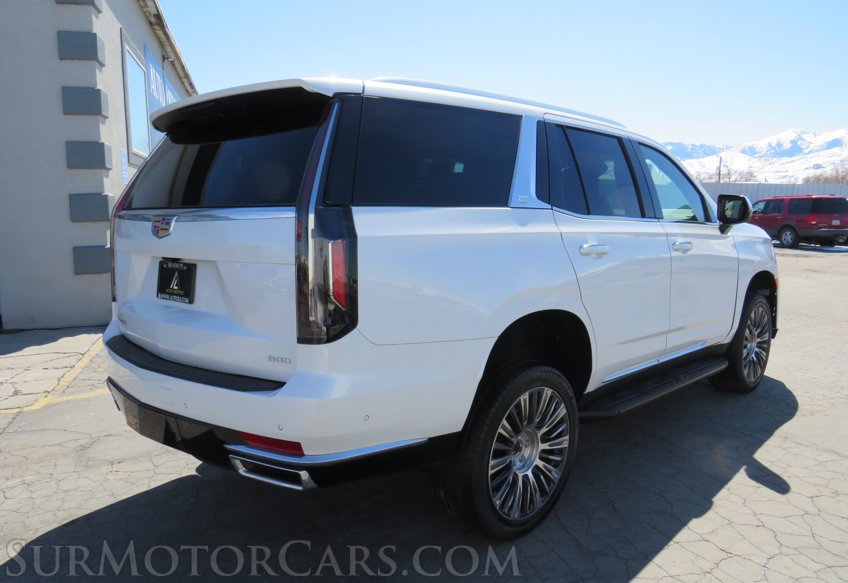 2022 Cadillac Escalade - Image 9