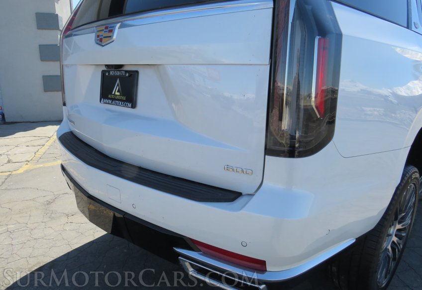 2022 Cadillac Escalade - Image 18
