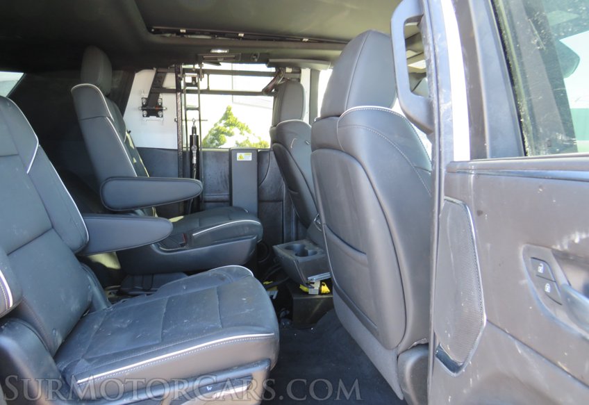 2022 Cadillac Escalade - Image 48