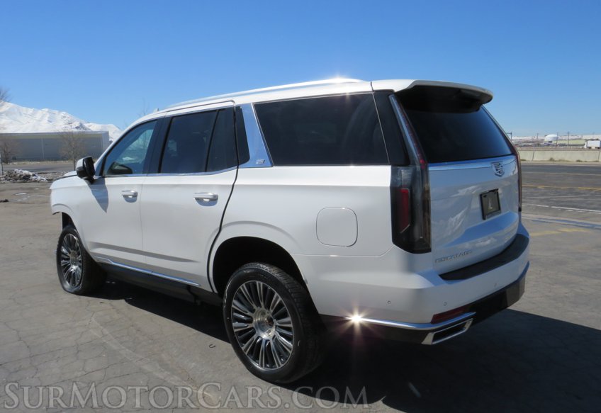 2022 Cadillac Escalade - Image 8
