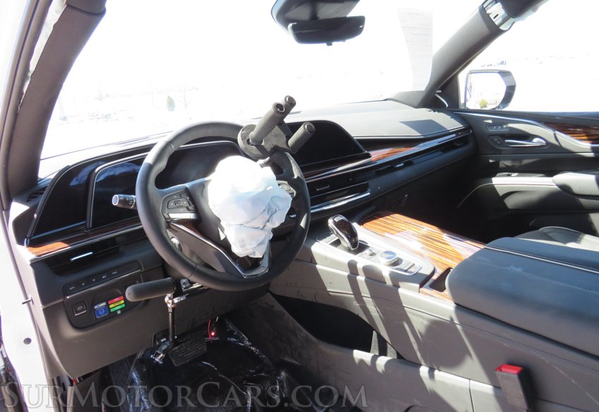 2022 Cadillac Escalade - Image 41