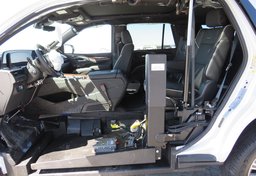 2022 Cadillac Escalade - Image 43