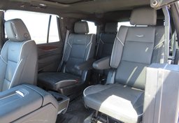 2022 Cadillac Escalade - Image 50