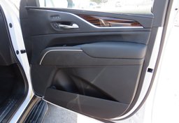 2022 Cadillac Escalade - Image 87