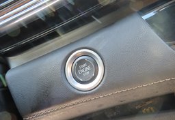 2022 Cadillac Escalade - Image 78