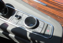 2022 Cadillac Escalade - Image 68