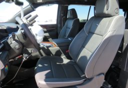 2022 Cadillac Escalade - Image 42