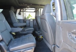 2022 Cadillac Escalade - Image 48