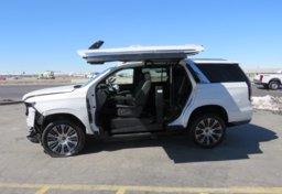 2022 Cadillac Escalade - Image 30