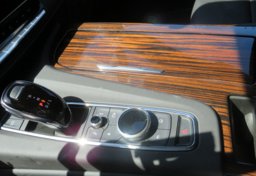 2022 Cadillac Escalade - Image 60