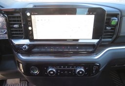 2022 GMC Sierra 1500 - Image 37