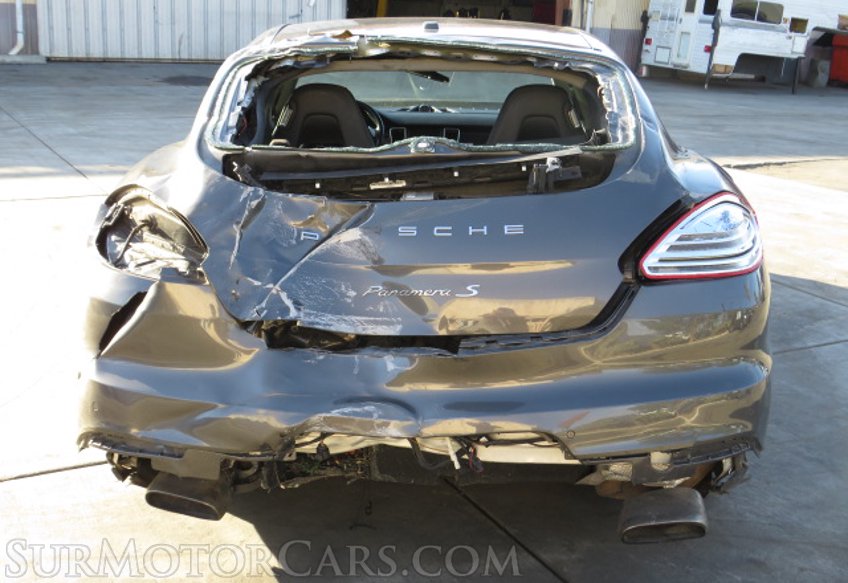 2015 Porsche Panamera - Image 11
