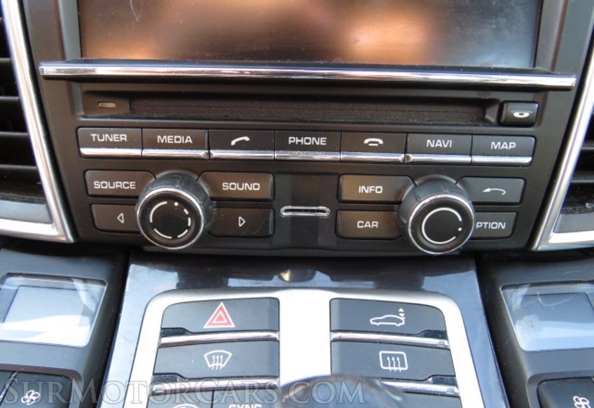 2015 Porsche Panamera - Image 43