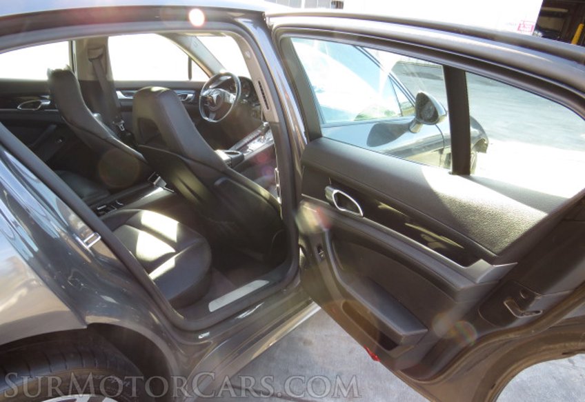 2015 Porsche Panamera - Image 25