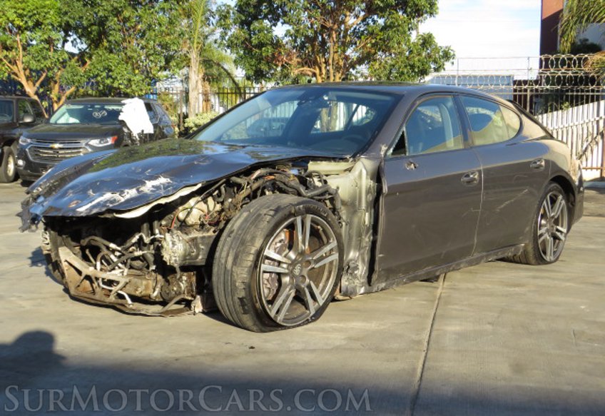 2015 Porsche Panamera - Image 4