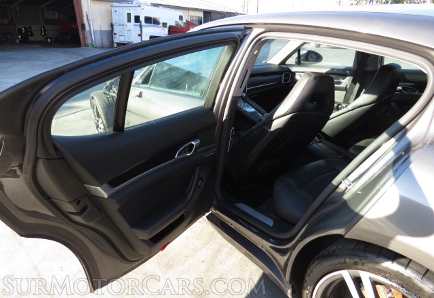 2015 Porsche Panamera - Image 26