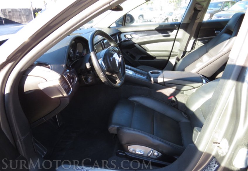 2015 Porsche Panamera - Image 28