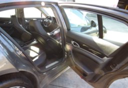 2015 Porsche Panamera - Image 25