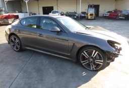 2015 Porsche Panamera - Image 1