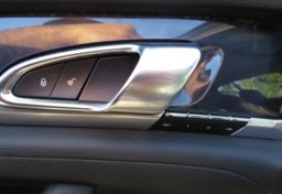 2015 Porsche Panamera - Image 38