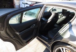 2015 Porsche Panamera - Image 26