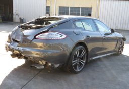 2015 Porsche Panamera - Image 8