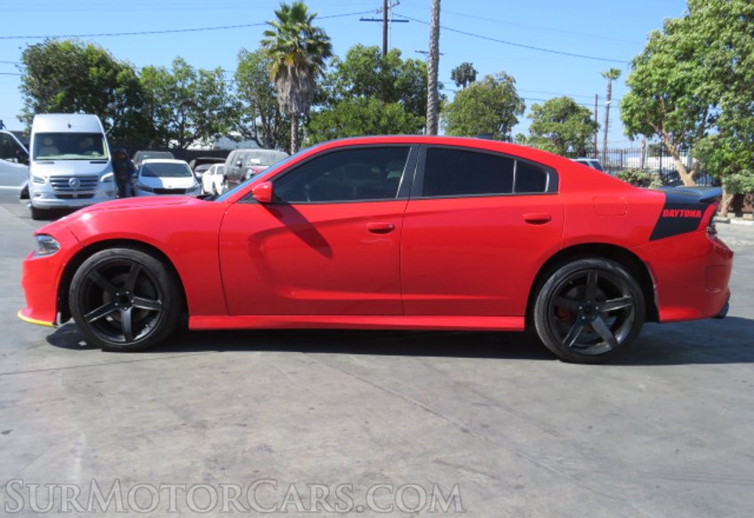 2017 Dodge Charger - Image 9